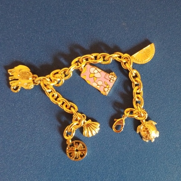 Lilly Pulitzer Charm Bracelet (April '19 GWP) - Picture 2 of 3